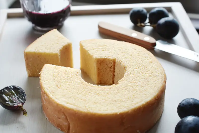 Butter Cake Vs Sponge Cake Similarities and Differences Baking Nook